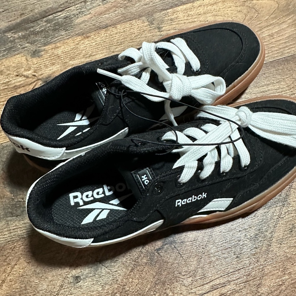 Reebok kids shoes brand new